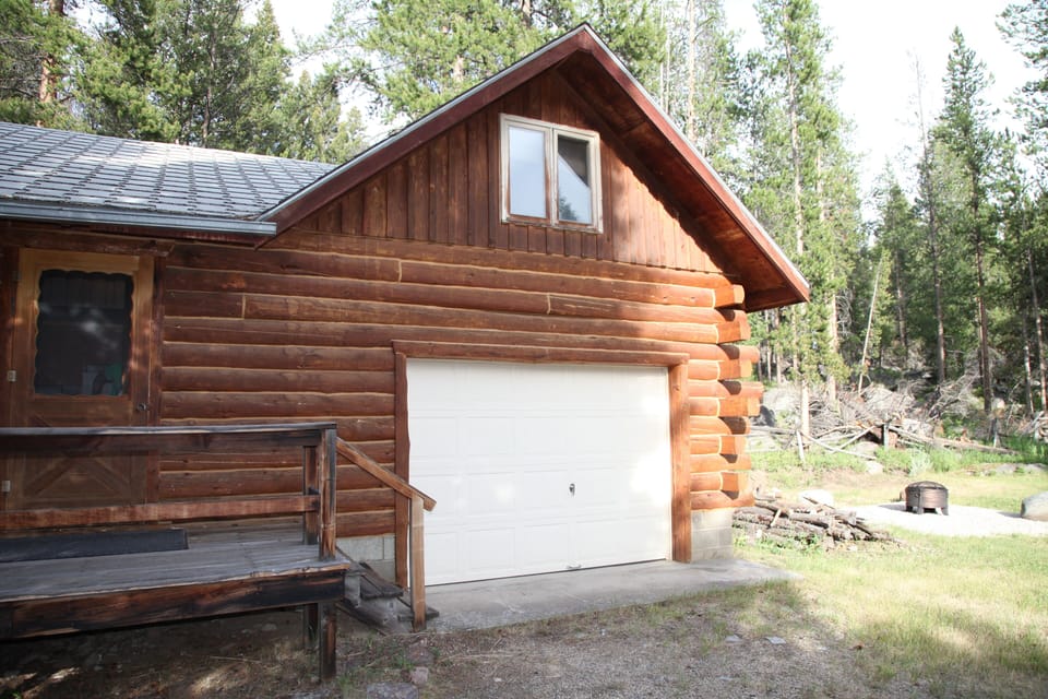 Garage with Fire Pit to the right