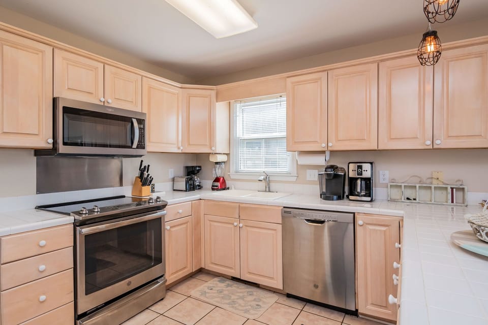 Kitchen - 1st Level East