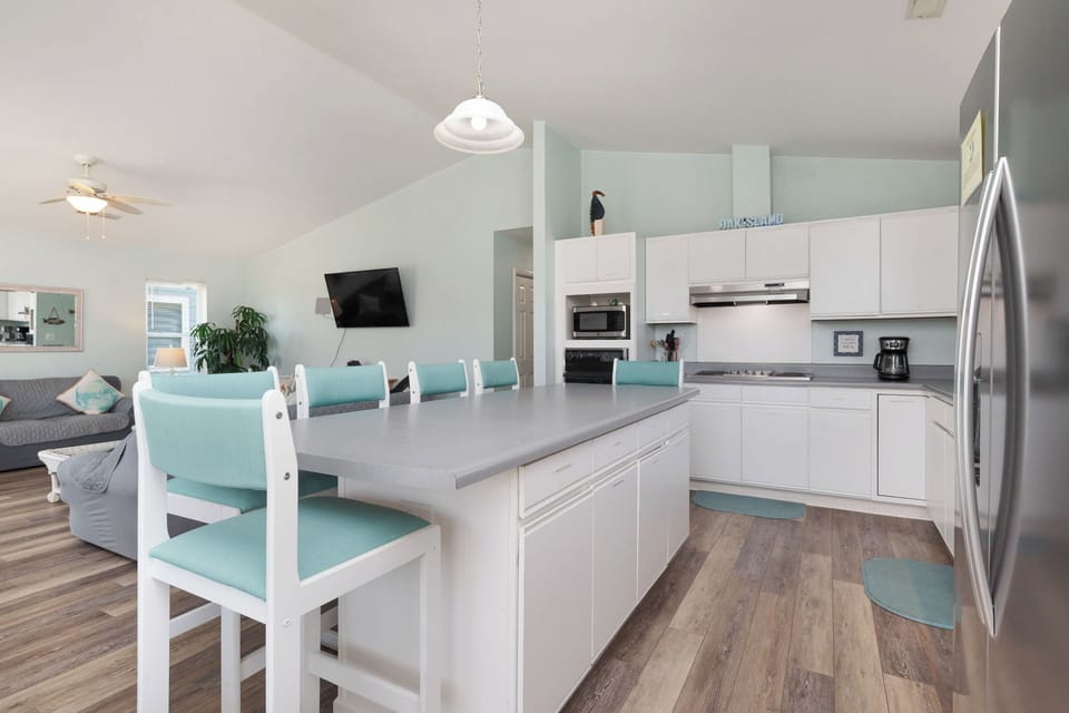 Kitchen / Dining - Southeast