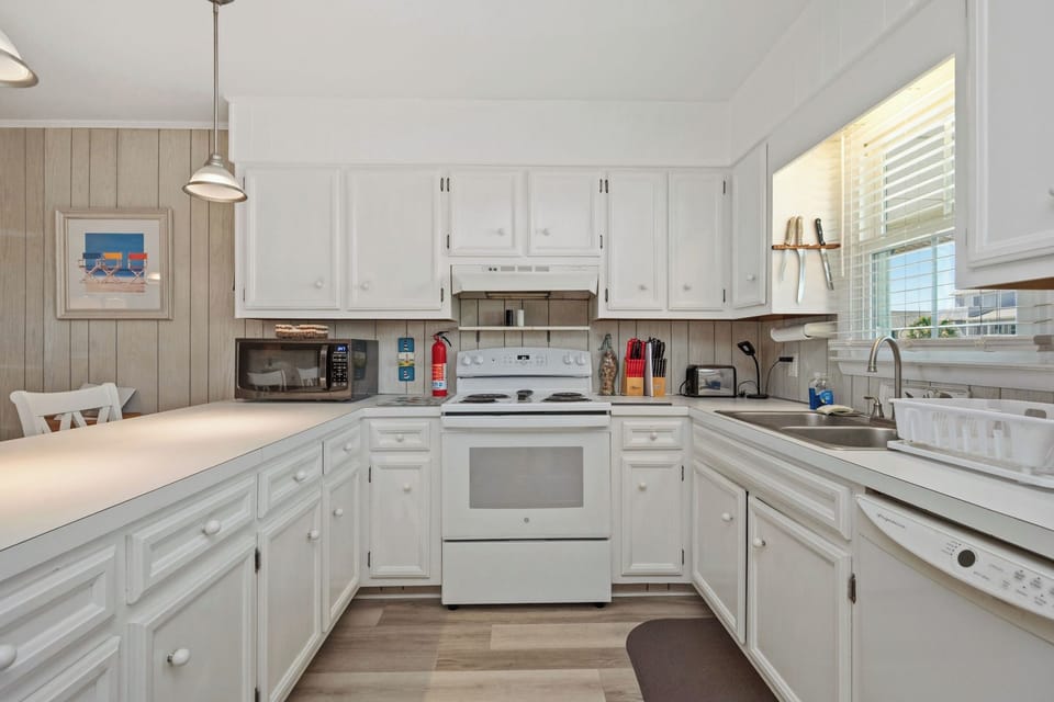 Kitchen - North