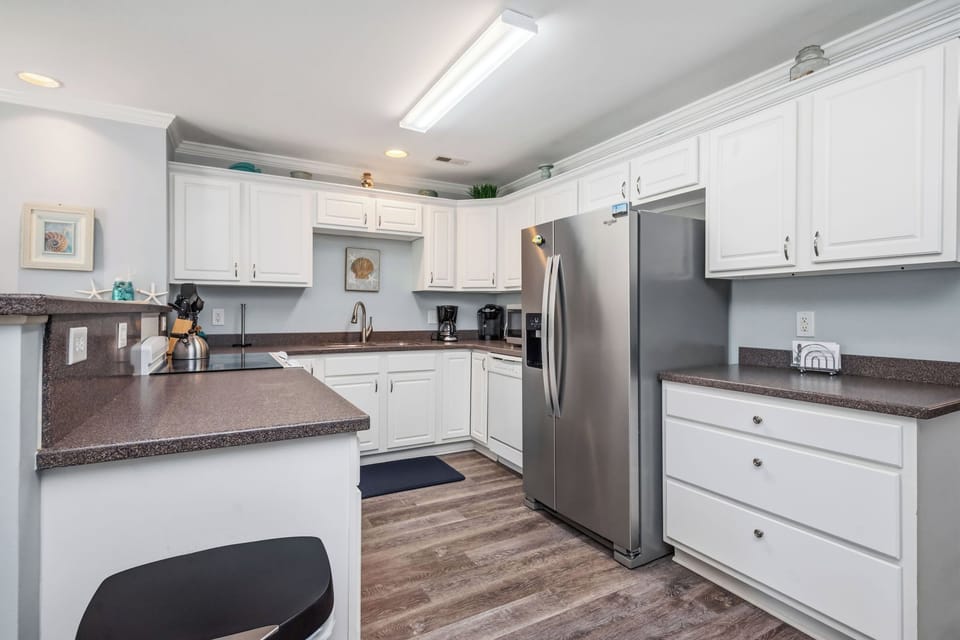 Kitchen - West
