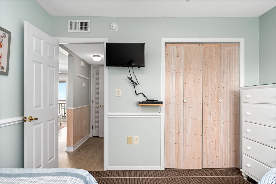 Bedroom #2 - Northwest