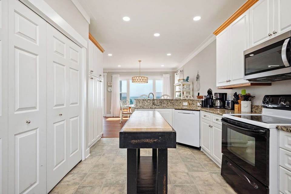 Kitchen - 1st Level Northwest