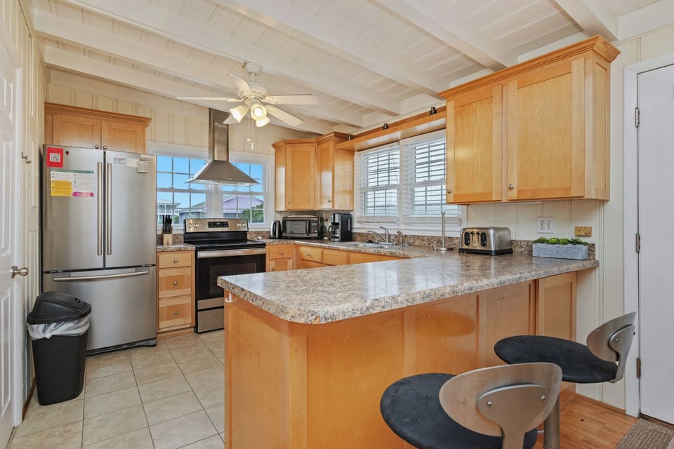 Kitchen / Barstools - Northeast