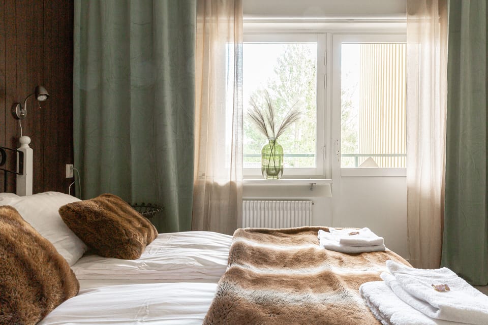 Premium Double Room | Hypo-allergenic bedding available, iron/ironing board (on request)