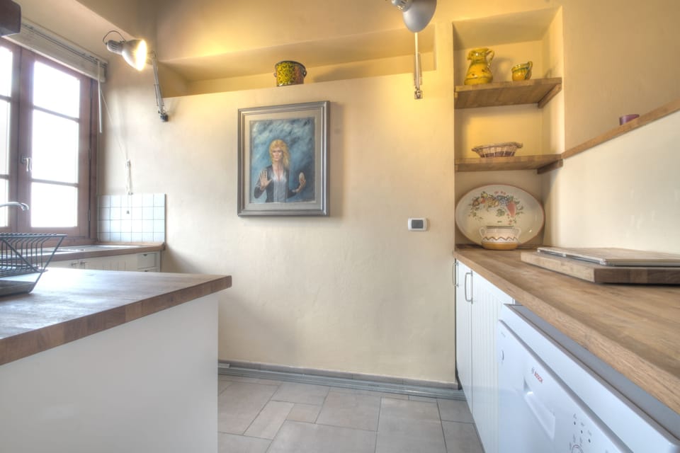 Apartment, 1 Bedroom (Tramontana) | Private kitchen | Fridge, stovetop, cookware/dishes/utensils