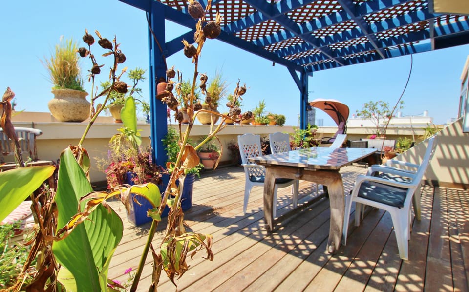 Luxury Penthouse, Multiple Beds, Non Smoking | 2 bedrooms, premium bedding, iron/ironing board, free cribs/infant beds