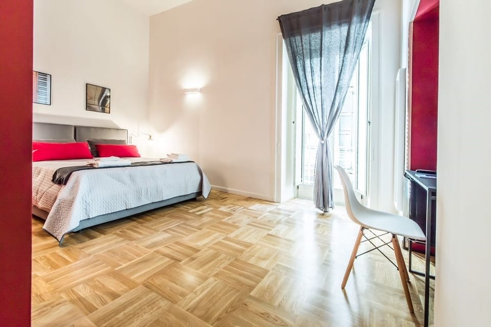 Deluxe Double Room | Minibar, desk, soundproofing, free WiFi