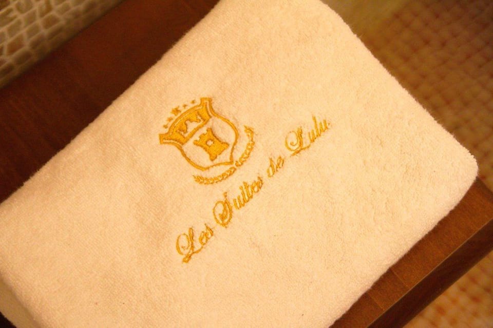 Deluxe Double Room, 1 Double Bed, Non Smoking | Bathroom amenities | Shower, designer toiletries, hair dryer, bathrobes