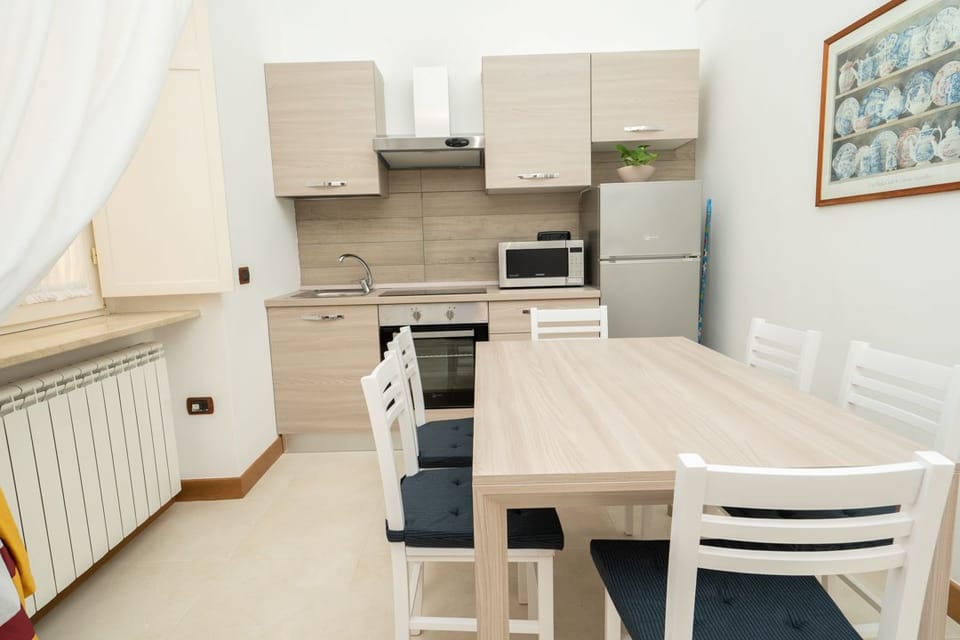 Junior Suite (YELLOW) | Private kitchen | Full-size fridge, microwave, dishwasher, toaster