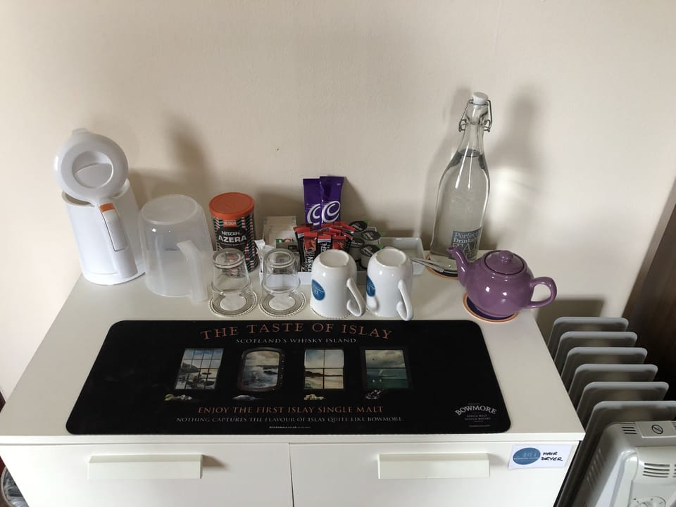 Superior Double or Twin Room, Ensuite, Sea View (Distillery View) | Room amenity