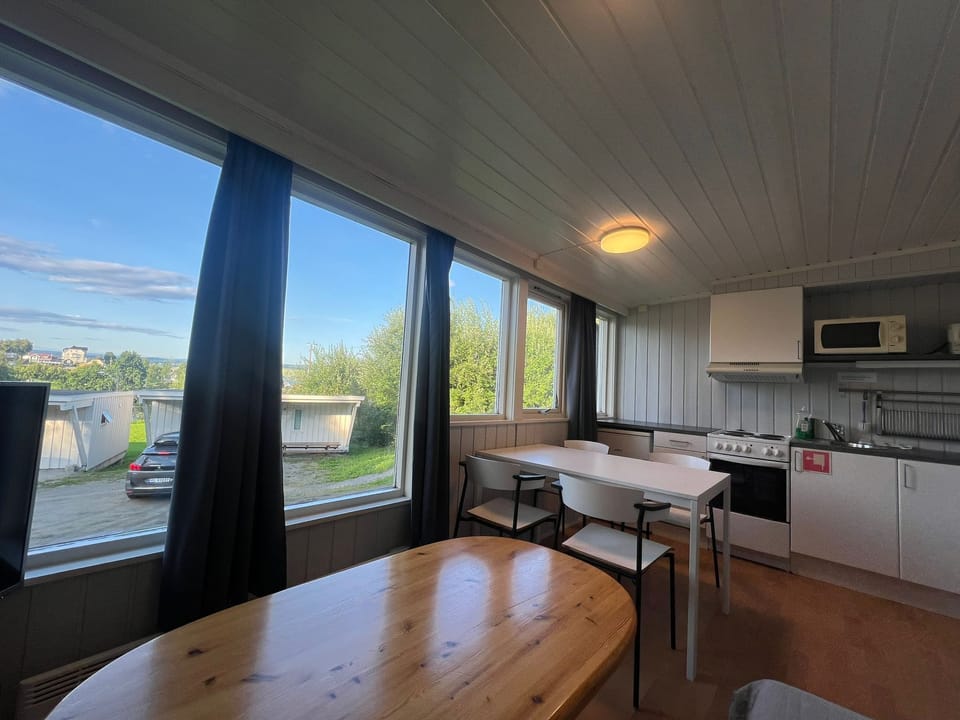 Studio Suite | Iron/ironing board, free WiFi, bed sheets, wheelchair access
