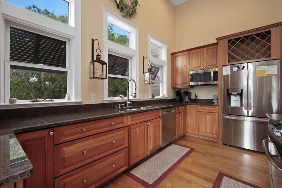 Kitchen - 2nd Level North