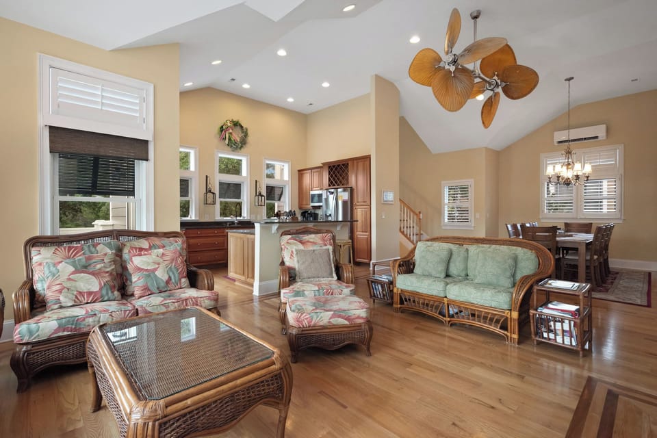 Living Room - 2nd Level West