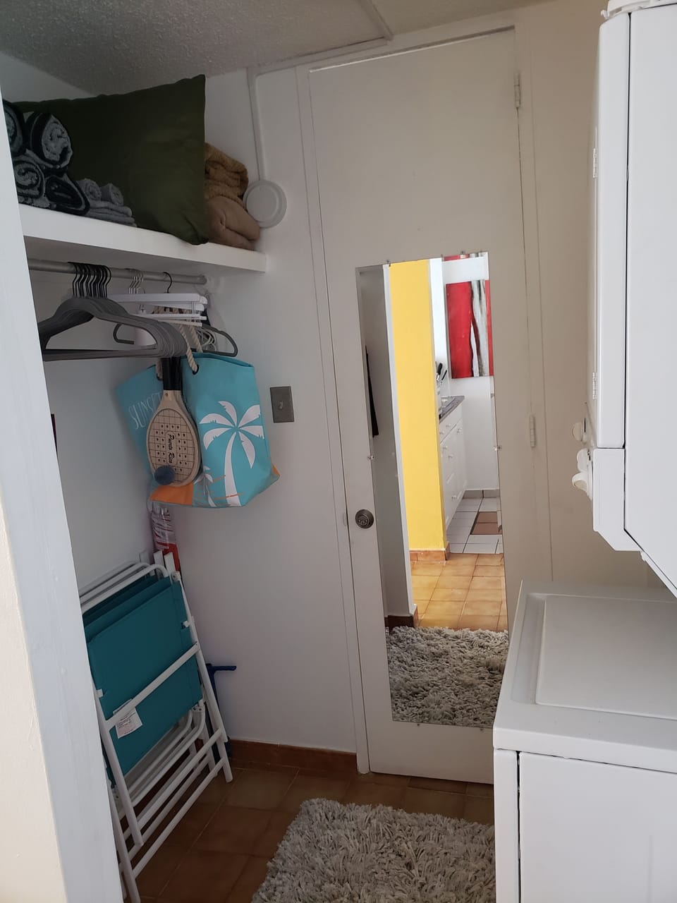 Basic Studio, 1 Queen Bed with Sofa bed, Non Smoking | 1 bedroom, iron/ironing board, WiFi (free), individually decorated