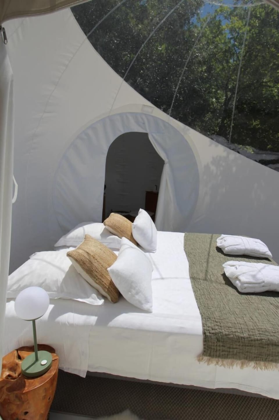 Blackout drapes, soundproofing, free cribs/infant beds, free WiFi