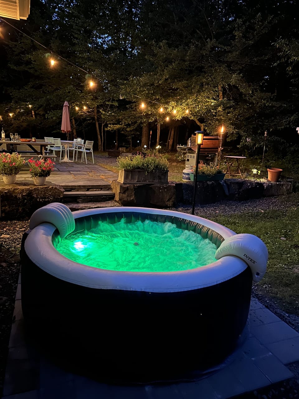Hot tub 