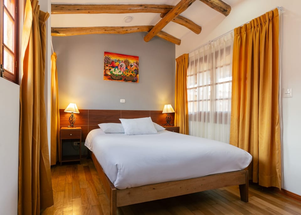 Single Room, 1 Double Bed | Down comforters, individually decorated, laptop workspace