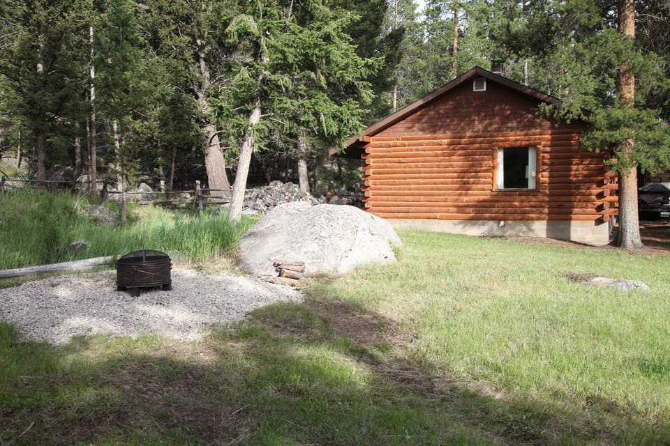 Enjoy the evening by the fire pit