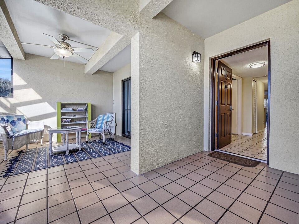 Sunroom Entrance