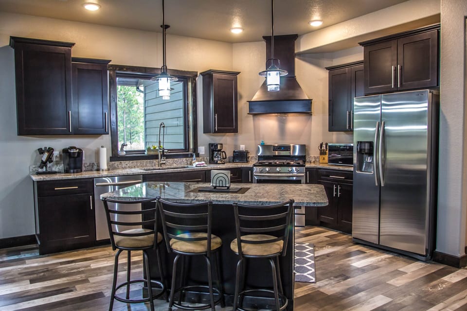 Brand new, Gorgeous & Fully equipped kitchen.  