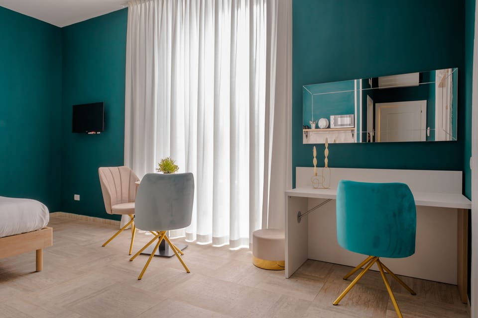 Elite Double Room | Frette Italian sheets, premium bedding, in-room safe