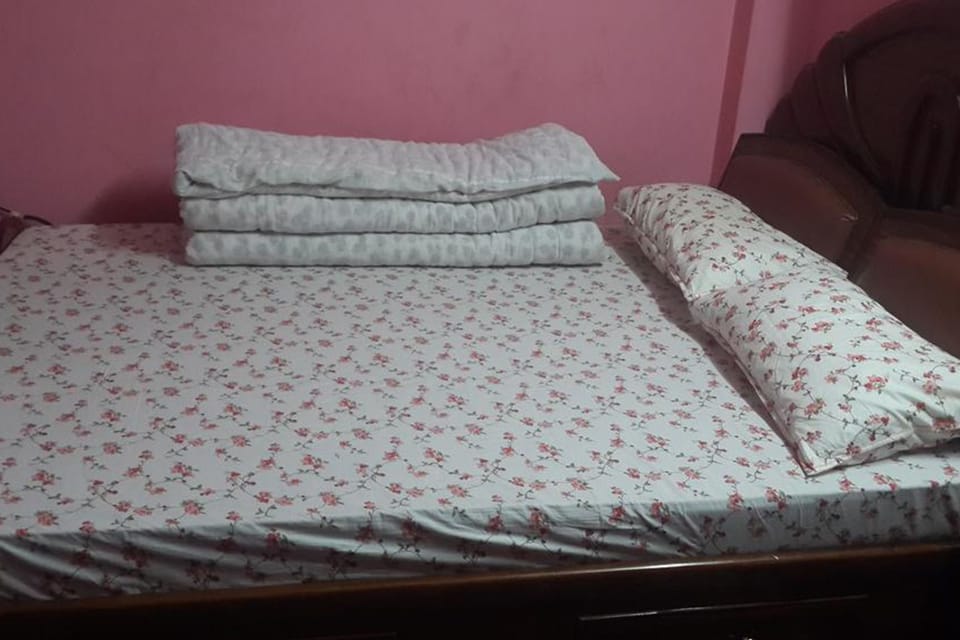 Room, 1 Double Bed, Non Smoking | Free WiFi