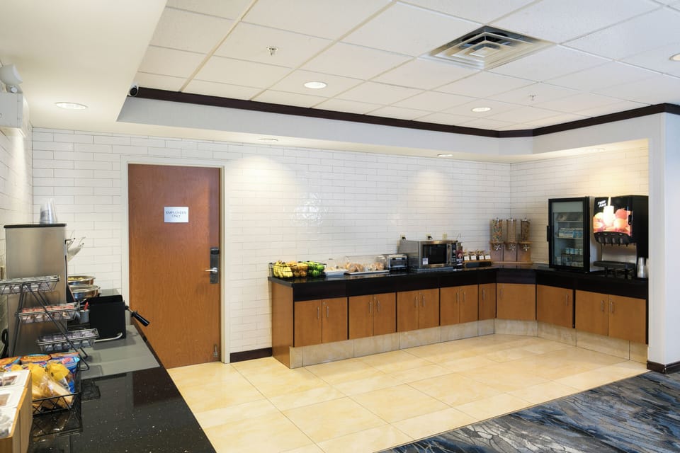 Free continental breakfast