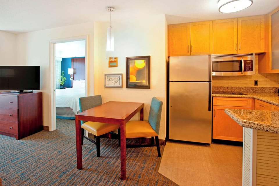 Suite, 1 Bedroom | Premium bedding, down comforters, in-room safe, desk