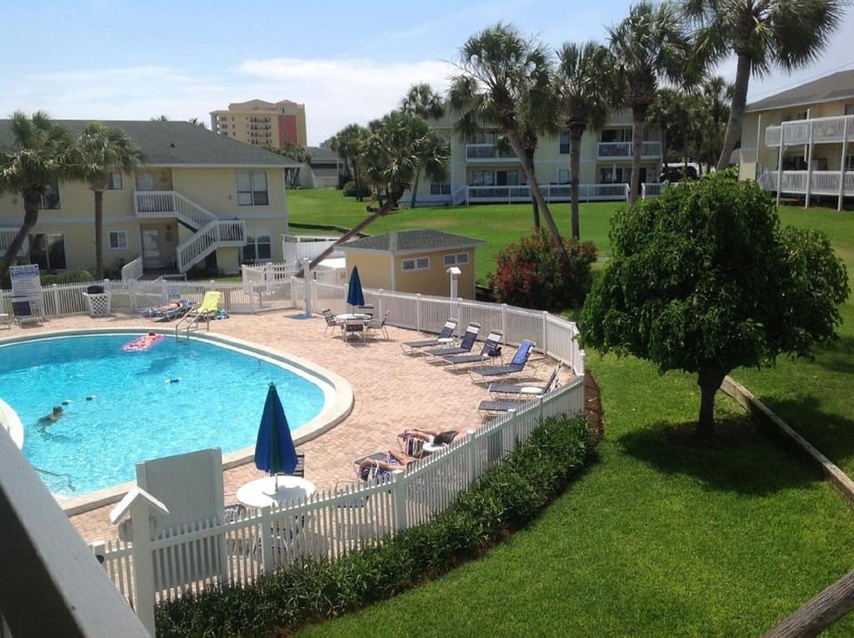 Heated pool adjacent to our unit.