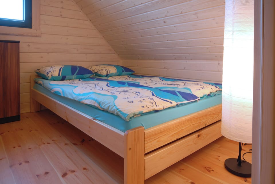 2 bedrooms, soundproofing, iron/ironing board, free WiFi