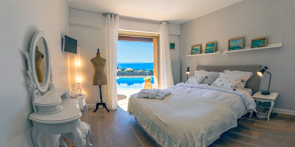 Suite, 2 Bedrooms (One or two bedrooms) | Egyptian cotton sheets, premium bedding, minibar, soundproofing
