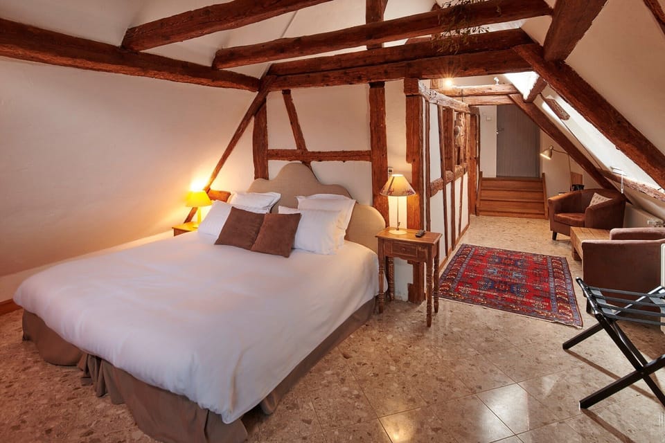 Superior Double Room | Minibar, in-room safe, individually furnished, desk