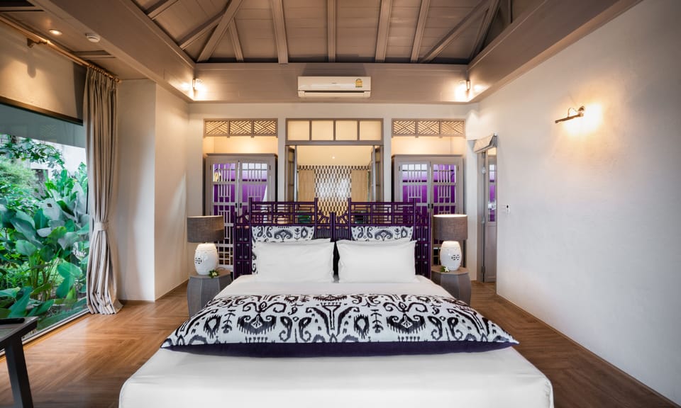 Pool Suite Villa  | In-room safe, desk, soundproofing, free cribs/infant beds