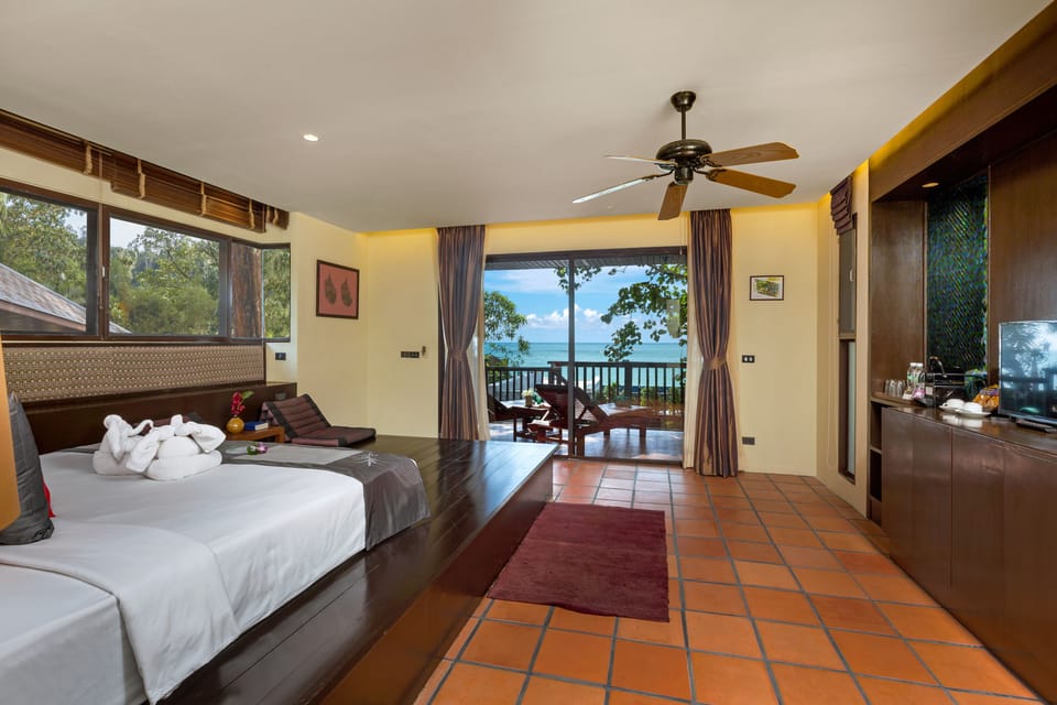 Villa, Beachfront (Rendezvous Villa) | 2 bedrooms, minibar, in-room safe, desk
