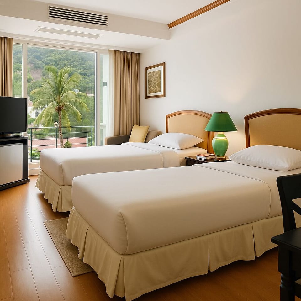 Standard Room, Mountain View | Minibar, in-room safe, desk, blackout drapes