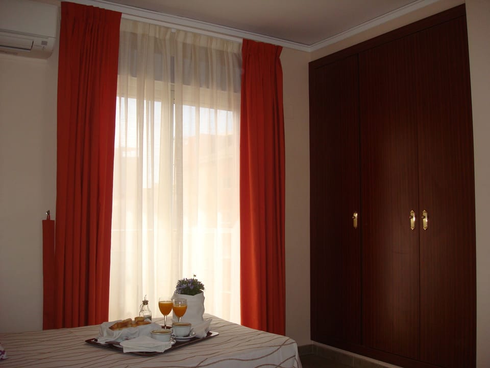 Family Room, Terrace (5 adults) | Blackout drapes