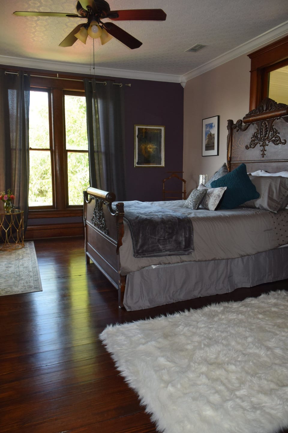 Golden Age | Premium bedding, iron/ironing board, WiFi (free), bed sheets