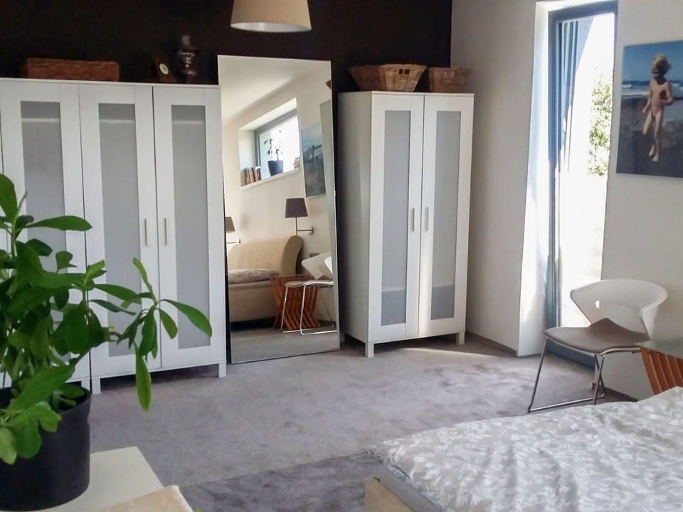 Property, Room, Furniture, Floor, Building, Interior Design, House, Door, Real Estate, Flooring