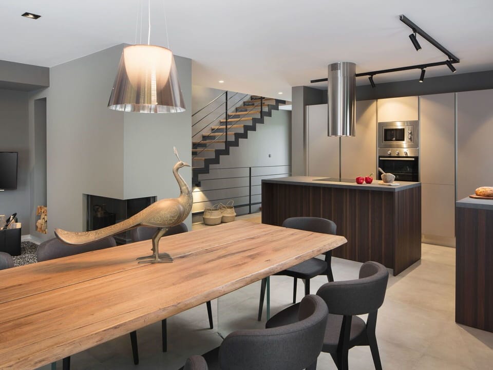 Room, Interior Design, Countertop, Furniture, Dining Room, Property, Lighting, Floor, Ceiling, Building