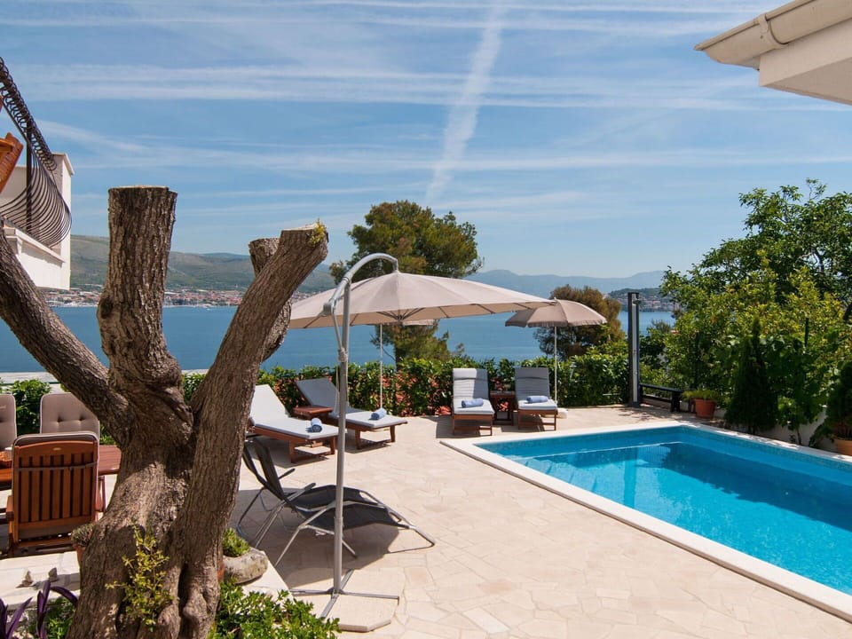 Swimming Pool, Property, Real Estate, House, Building, Backyard, Vacation, Home, Resort, Residential Area