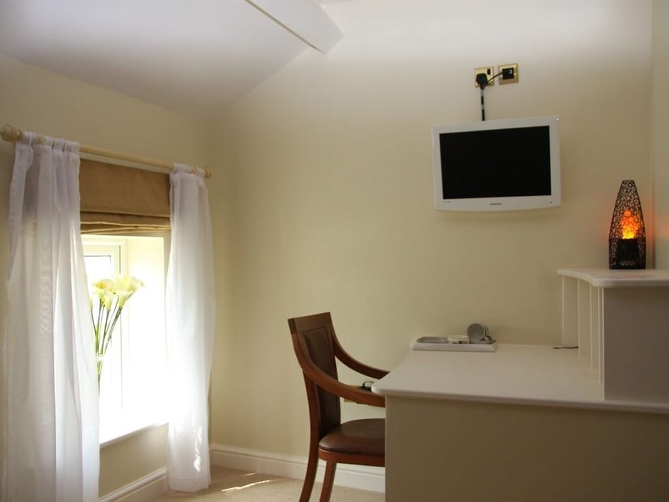 Standard Twin Room, Ensuite (Feng Shui )