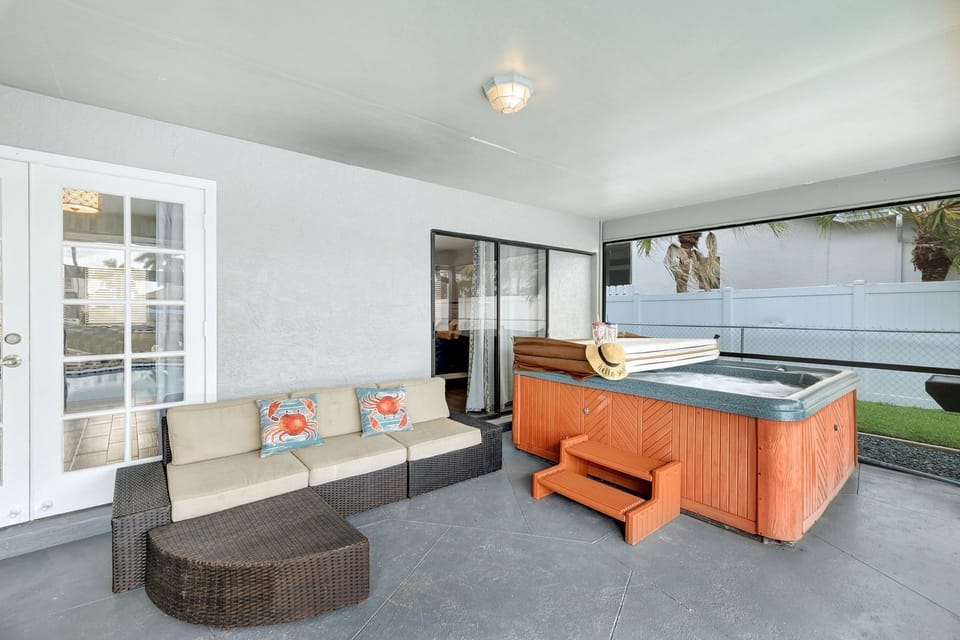 Relax in the 6 person hot tub or just hang out on the Lani and read a book.