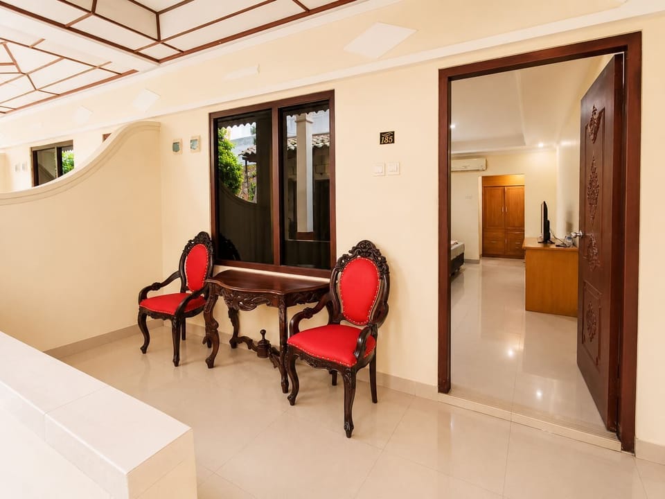 Family Room | Terrace/patio