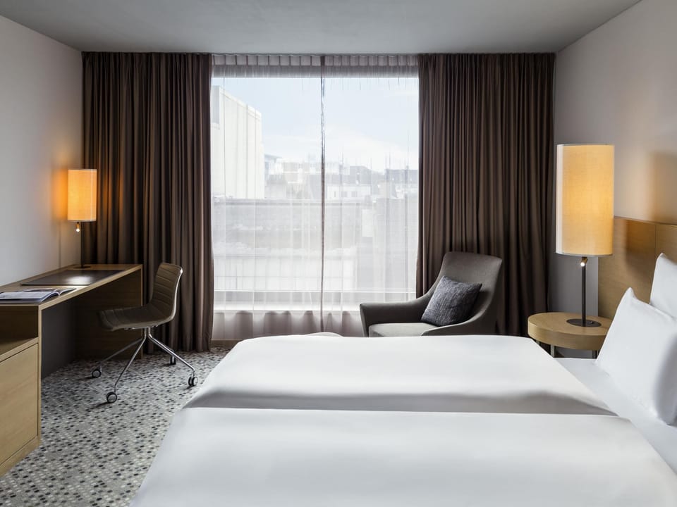 Superior Twin Room, 1 Double Bed | Premium bedding, minibar, in-room safe, desk