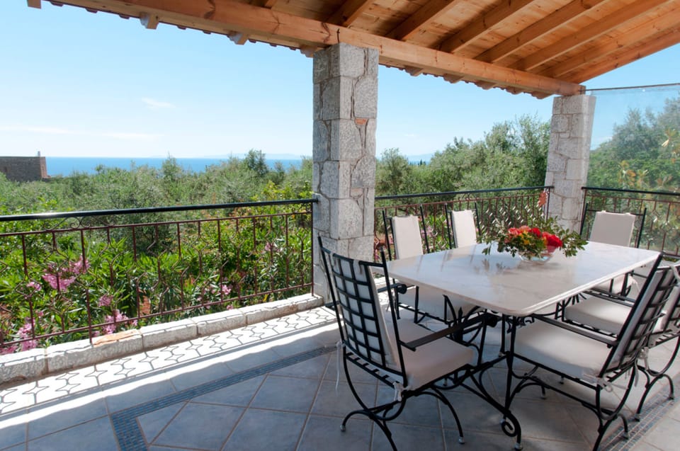 Apartment, 3 Bedrooms | Terrace/patio