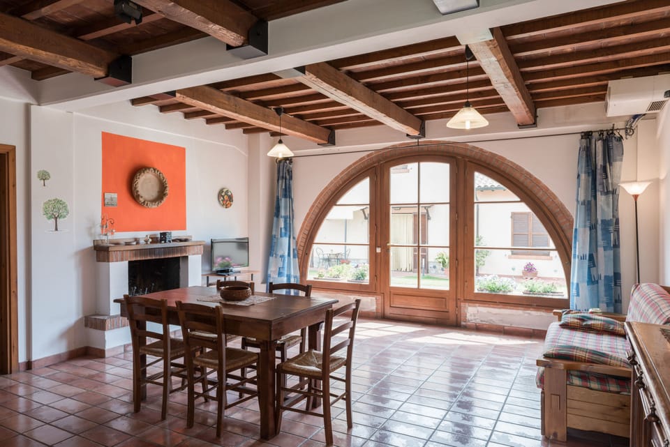 Apartment, 2 Bedrooms | Living room | Flat-screen TV