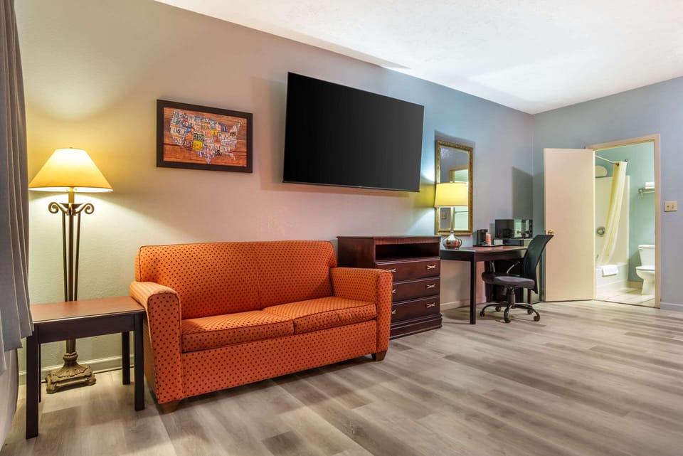 Blackout drapes, iron/ironing board, rollaway beds, free WiFi