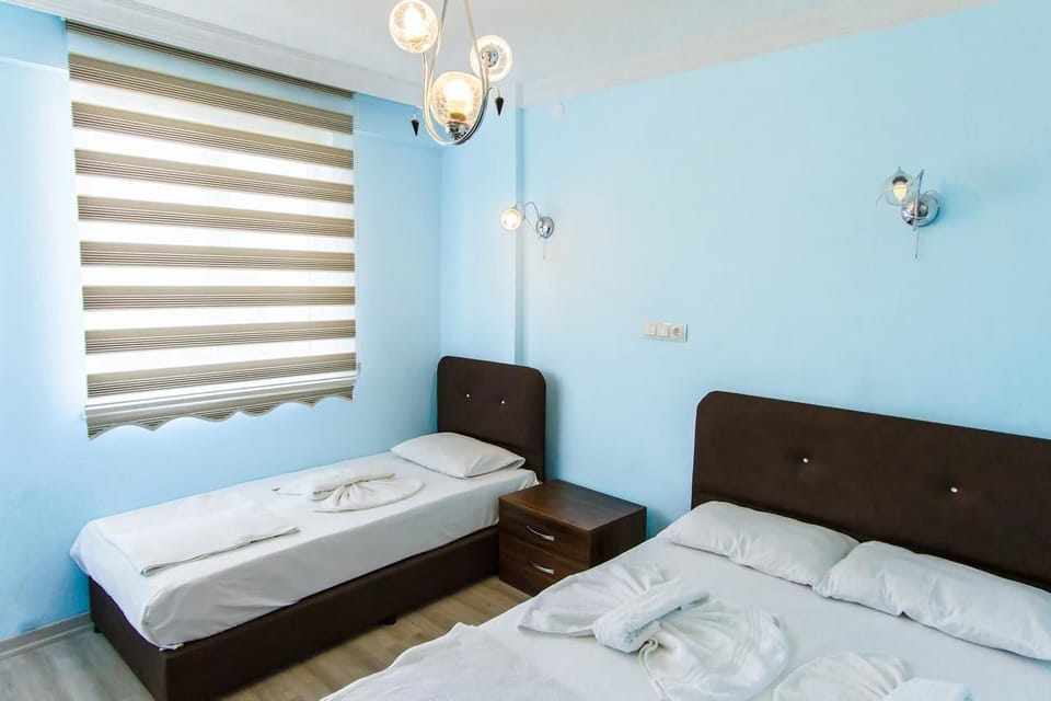 Triple Room | Soundproofing, free WiFi, bed sheets