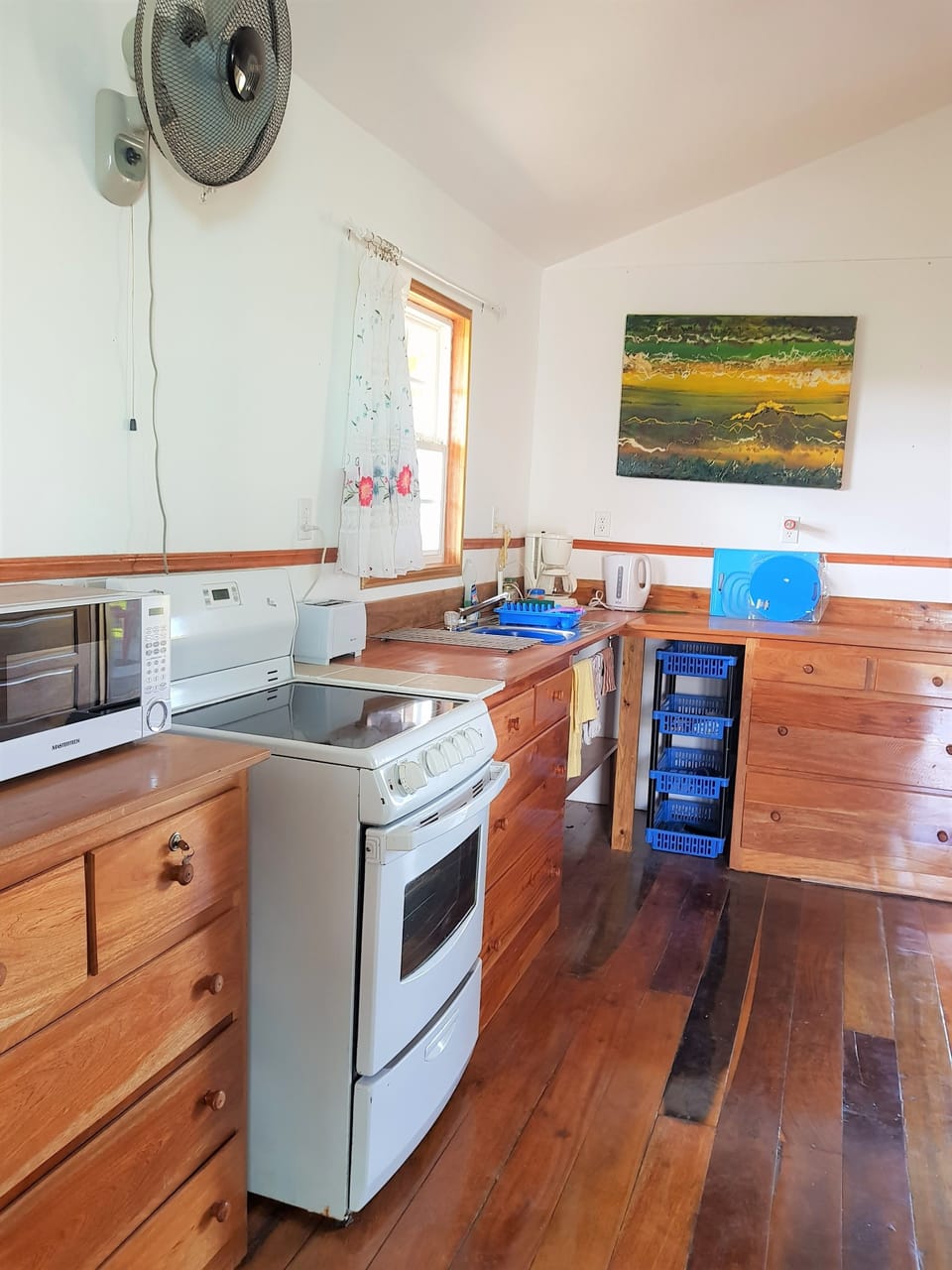 Cottage, 1 Queen Bed, Non Smoking | Terrace/patio